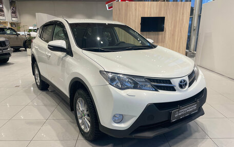 Toyota RAV4, 2013 год, 1 690 000 рублей, 7 фотография