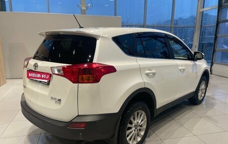Toyota RAV4, 2013 год, 1 690 000 рублей, 5 фотография