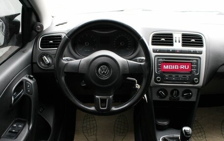 Volkswagen Polo VI (EU Market), 2013 год, 790 000 рублей, 17 фотография