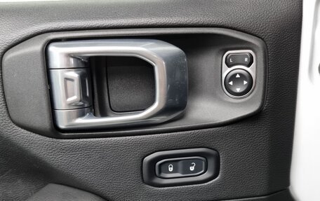 Jeep Wrangler, 2021 год, 4 800 000 рублей, 18 фотография