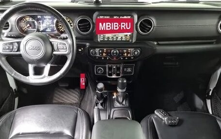 Jeep Wrangler, 2021 год, 4 800 000 рублей, 9 фотография