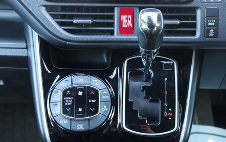 Toyota Esquire I, 2017 год, 3 550 000 рублей, 9 фотография