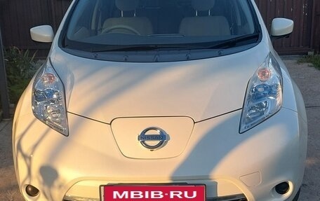 Nissan Leaf I, 2017 год, 940 000 рублей, 1 фотография