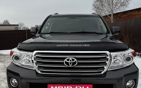 Toyota Land Cruiser 200, 2010 год, 3 300 000 рублей, 2 фотография