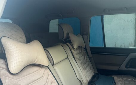 Toyota Land Cruiser 200, 2010 год, 4 050 000 рублей, 7 фотография