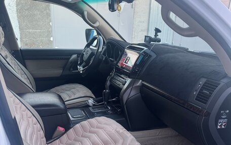 Toyota Land Cruiser 200, 2010 год, 4 050 000 рублей, 5 фотография