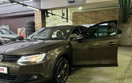 Volkswagen Jetta VI, 2012 год, 1 450 000 рублей, 24 фотография