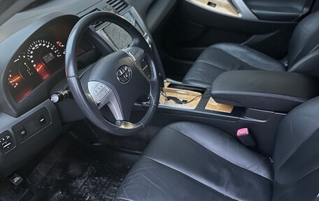 Toyota Camry, 2007 год, 830 000 рублей, 2 фотография