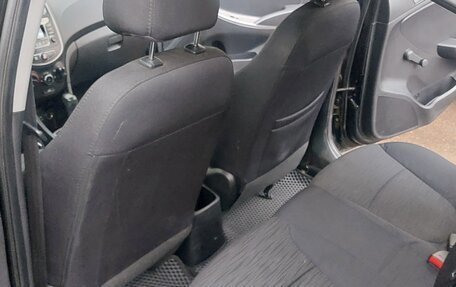 Hyundai Solaris II рестайлинг, 2016 год, 850 000 рублей, 7 фотография