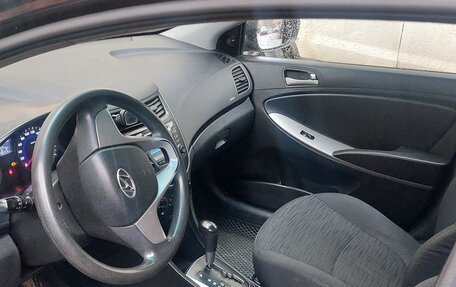 Hyundai Solaris II рестайлинг, 2016 год, 850 000 рублей, 5 фотография