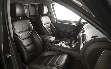 Volkswagen Touareg III, 2015 год, 2 619 000 рублей, 8 фотография