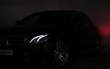 Mercedes-Benz E-Класс, 2019 год, 3 549 898 рублей, 29 фотография