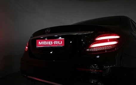 Mercedes-Benz E-Класс, 2019 год, 3 549 898 рублей, 26 фотография