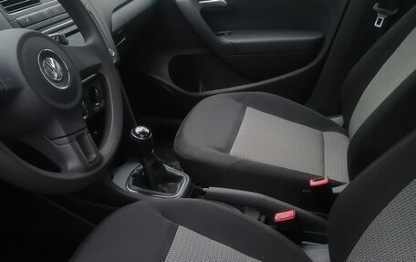 Volkswagen Polo VI (EU Market), 2013 год, 800 000 рублей, 7 фотография