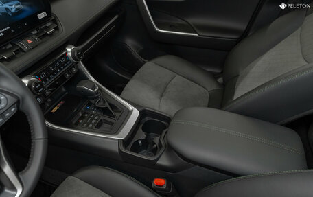 Toyota RAV4, 2025 год, 4 300 000 рублей, 18 фотография