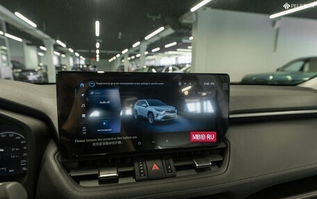 Toyota RAV4, 2025 год, 4 300 000 рублей, 21 фотография