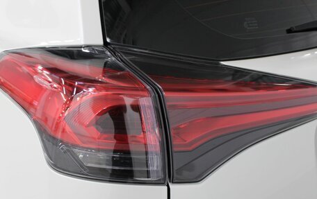 Toyota RAV4, 2017 год, 2 300 000 рублей, 12 фотография