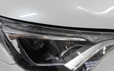 Toyota RAV4, 2017 год, 2 300 000 рублей, 6 фотография