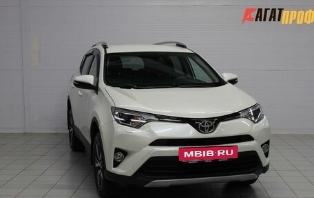 Toyota RAV4, 2017 год, 2 300 000 рублей, 3 фотография