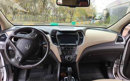 Hyundai Santa Fe III рестайлинг, 2016 год, 2 450 000 рублей, 16 фотография