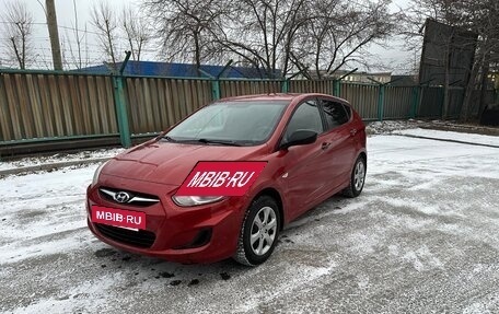 Hyundai Solaris II рестайлинг, 2011 год, 540 000 рублей, 2 фотография