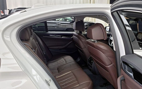 BMW 5 серия, 2021 год, 4 300 000 рублей, 11 фотография