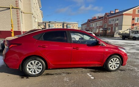 Hyundai Solaris II рестайлинг, 2017 год, 1 150 000 рублей, 6 фотография