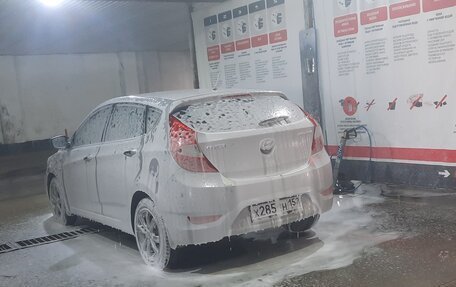 Hyundai Solaris II рестайлинг, 2013 год, 780 000 рублей, 3 фотография