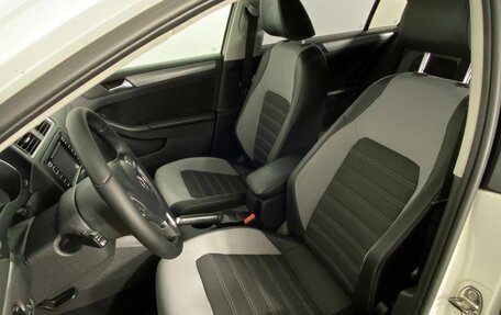 Volkswagen Jetta VI, 2012 год, 1 049 000 рублей, 12 фотография