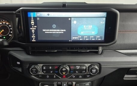 Jeep Wrangler, 2024 год, 6 350 000 рублей, 16 фотография