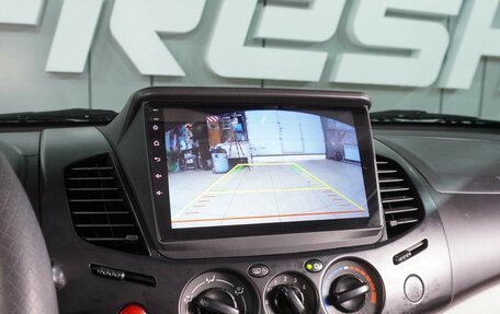 Mitsubishi L200 IV рестайлинг, 2013 год, 1 649 000 рублей, 12 фотография