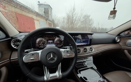 Mercedes-Benz E-Класс, 2017 год, 3 000 000 рублей, 7 фотография