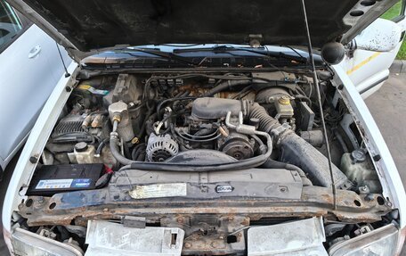 Chevrolet Blazer II рестайлинг, 1998 год, 395 000 рублей, 4 фотография