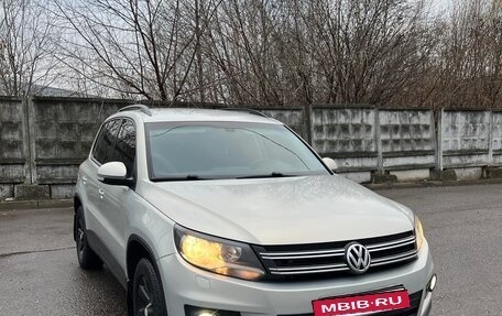 Volkswagen Tiguan I, 2013 год, 990 000 рублей, 2 фотография