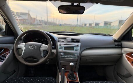 Toyota Camry, 2008 год, 1 150 000 рублей, 21 фотография