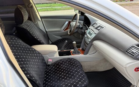 Toyota Camry, 2008 год, 1 150 000 рублей, 27 фотография