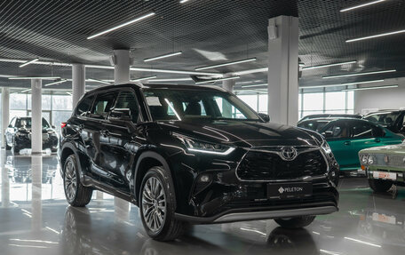 Toyota Highlander, 2025 год, 6 150 000 рублей, 2 фотография