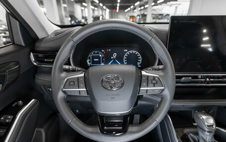 Toyota Highlander, 2025 год, 6 150 000 рублей, 11 фотография