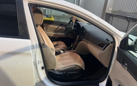 Hyundai Elantra VI рестайлинг, 2016 год, 1 050 000 рублей, 13 фотография