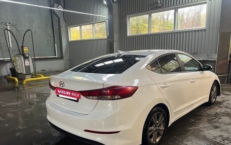 Hyundai Elantra VI рестайлинг, 2016 год, 1 050 000 рублей, 5 фотография