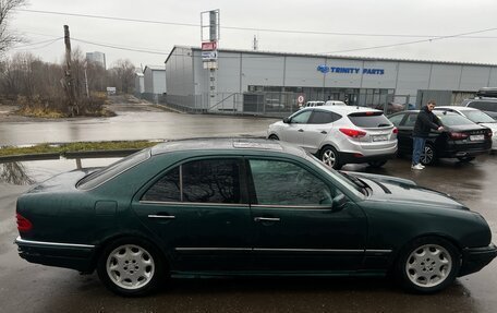 Mercedes-Benz E-Класс, 1996 год, 499 000 рублей, 5 фотография