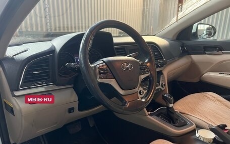 Hyundai Elantra VI рестайлинг, 2016 год, 1 050 000 рублей, 15 фотография