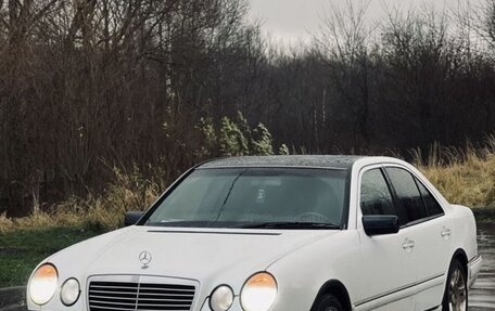 Mercedes-Benz E-Класс, 1997 год, 420 000 рублей, 3 фотография