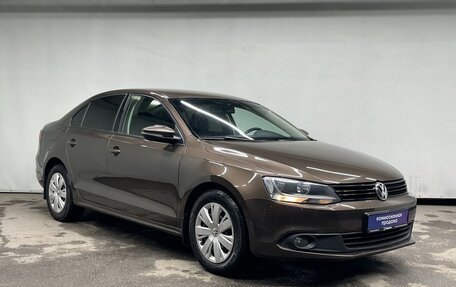 Volkswagen Jetta VI, 2012 год, 1 150 000 рублей, 2 фотография