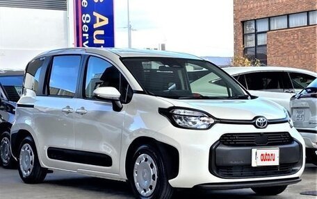 Toyota Sienta, 2023 год, 1 450 911 рублей, 2 фотография