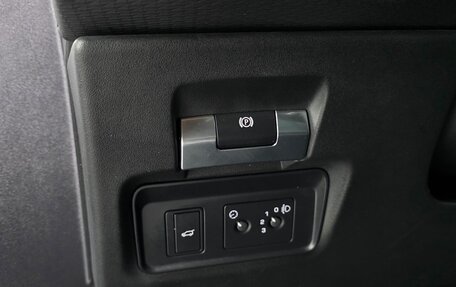 Land Rover Range Rover Evoque II, 2021 год, 2 495 000 рублей, 10 фотография