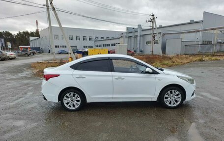 Hyundai Solaris II рестайлинг, 2019 год, 744 000 рублей, 4 фотография