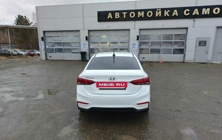 Hyundai Solaris II рестайлинг, 2019 год, 744 000 рублей, 5 фотография