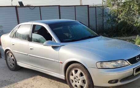 Opel Vectra B рестайлинг, 2001 год, 260 000 рублей, 2 фотография