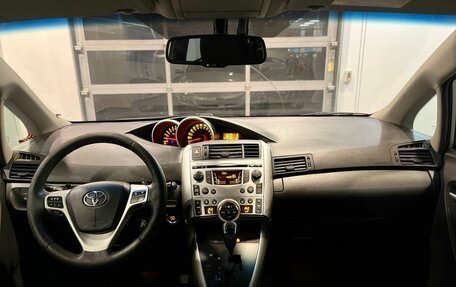 Toyota Verso I, 2010 год, 1 195 000 рублей, 9 фотография